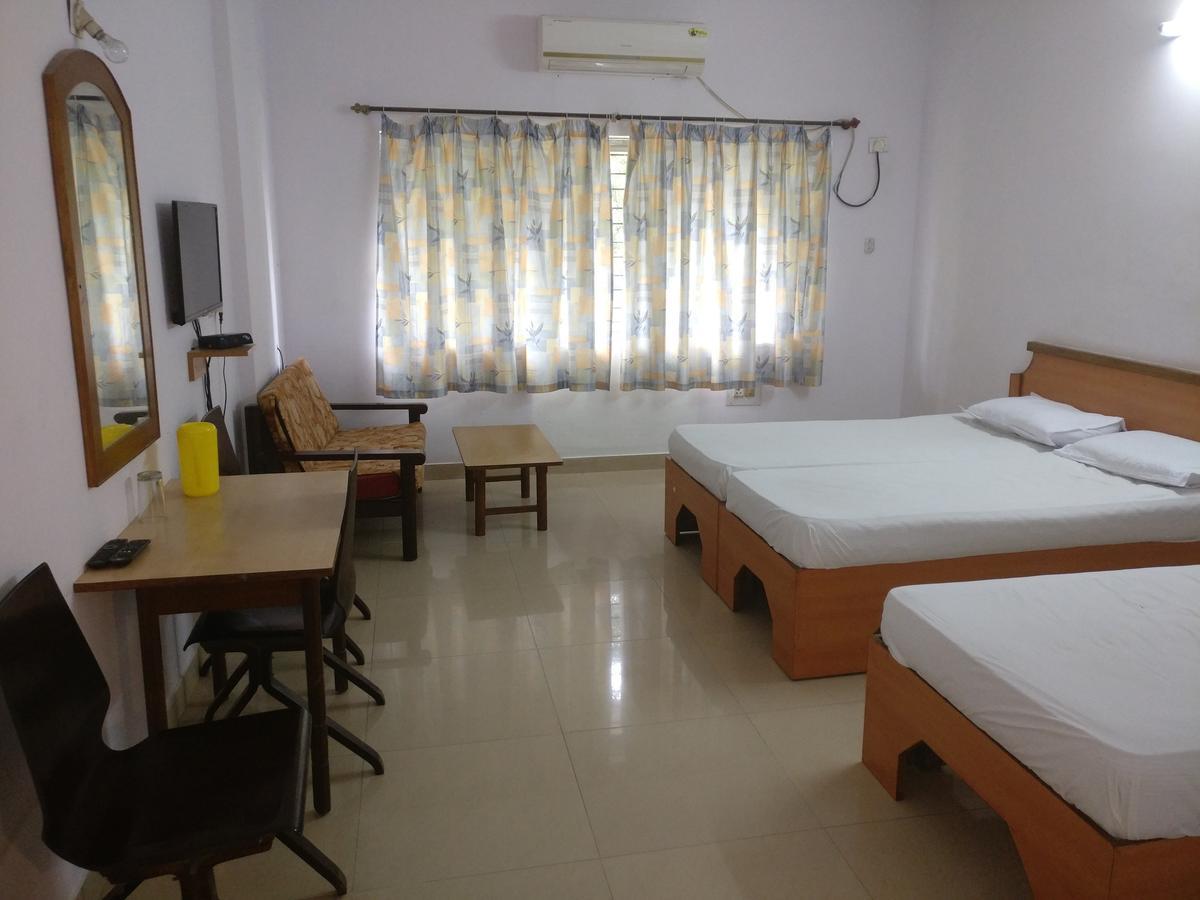 Hotel Surya Mangalore Ngoại thất bức ảnh