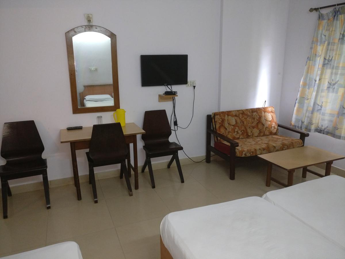 Hotel Surya Mangalore Ngoại thất bức ảnh