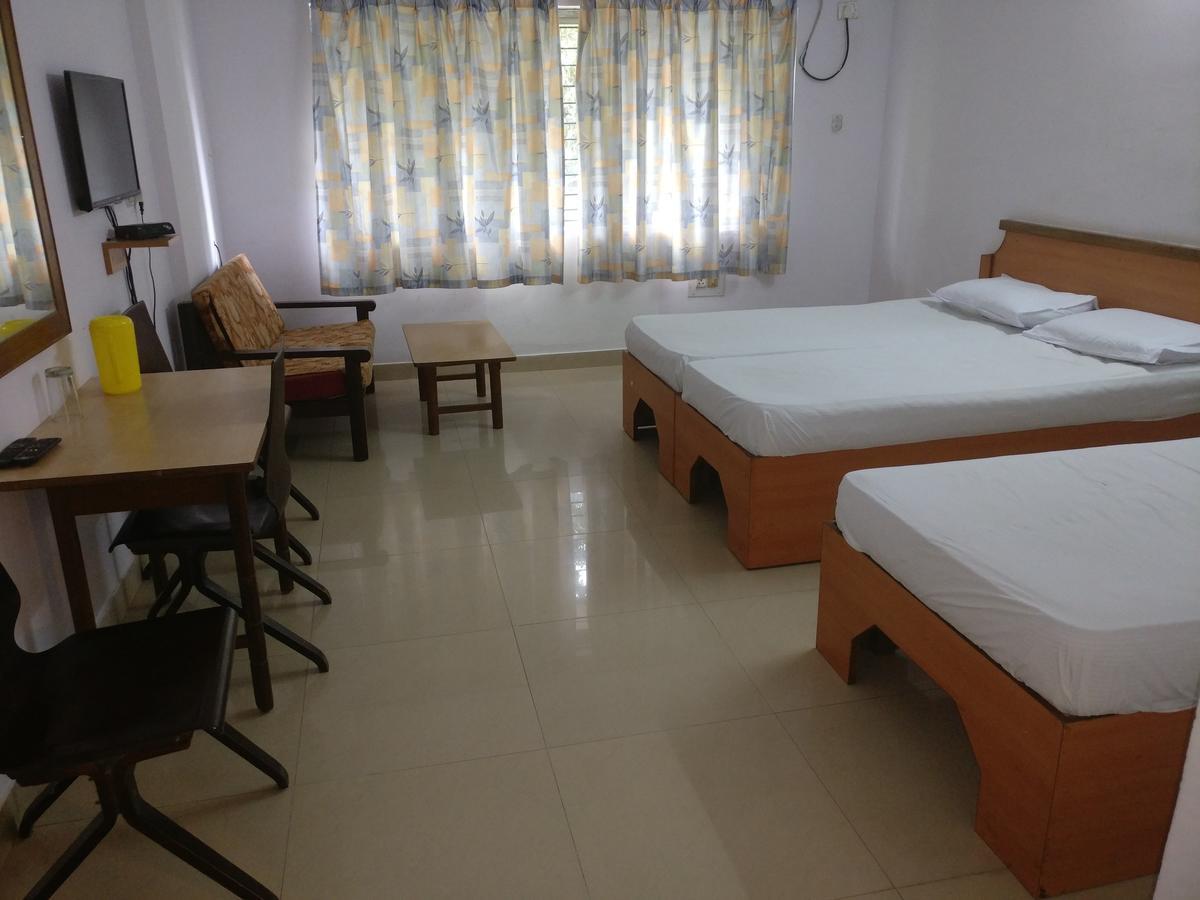 Hotel Surya Mangalore Ngoại thất bức ảnh